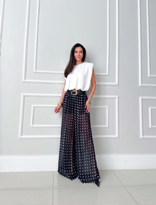 CROPPED LAILA