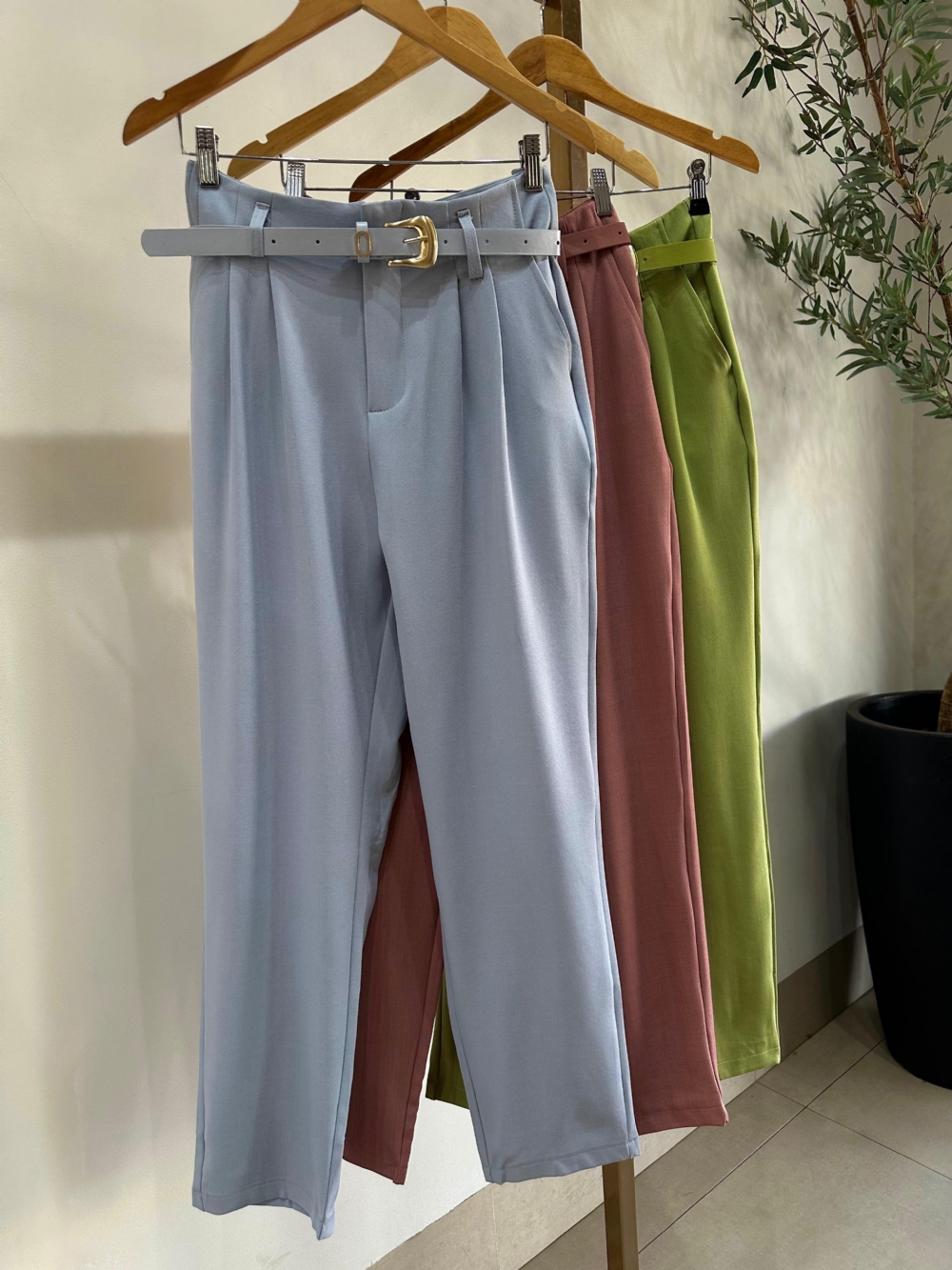 CALÇA LIRIA