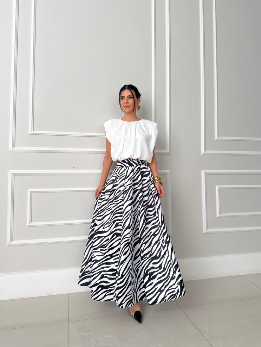CROPPED LAILA